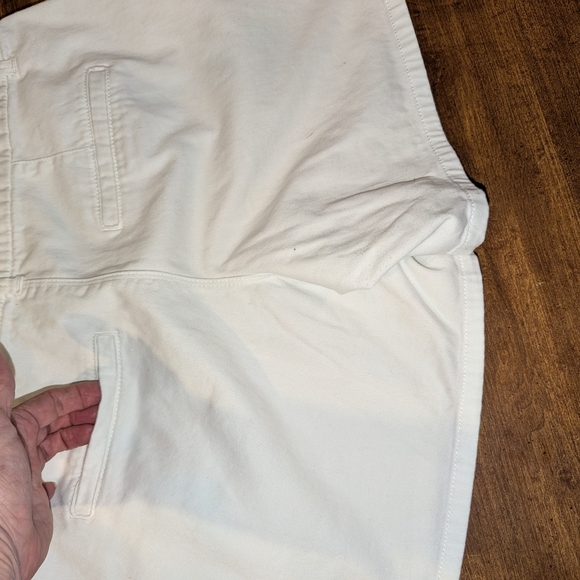 Maurices White Bermuda Shorts Tailored Fit - Picture 6 of 8
